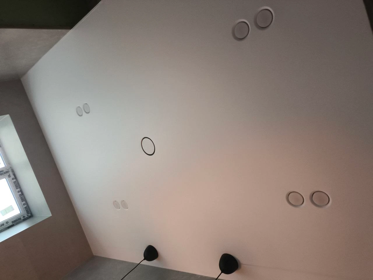 ПВХ потолки